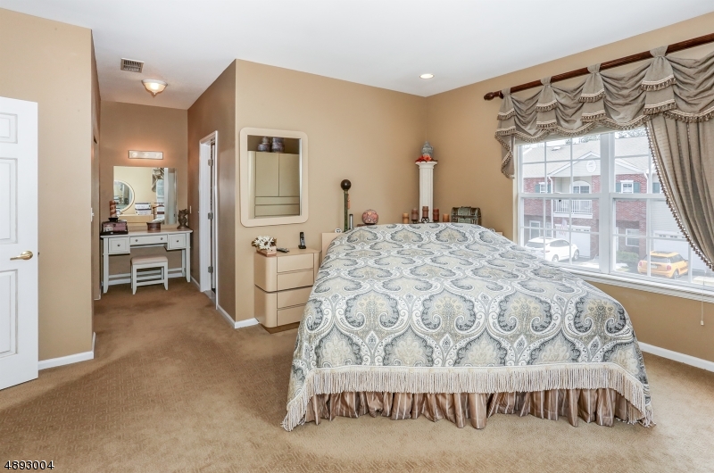 Hunting Meadow - Residential