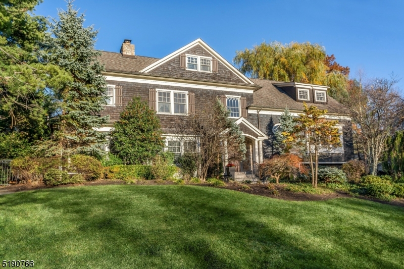 WOODFIELD ESTATES - Residential