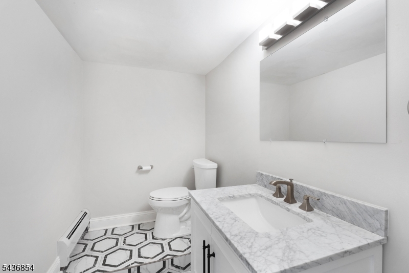 Fox Chase/Roxiticus Valley - Residential