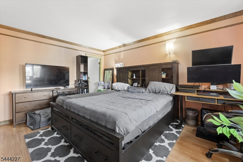 Union Glen - Residential