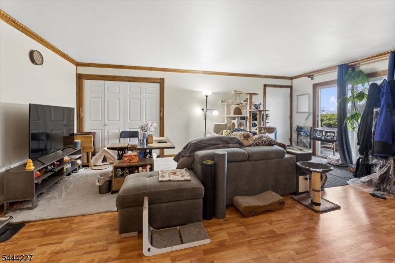 Union Glen - Residential