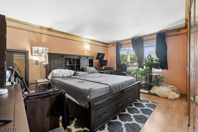 Union Glen - Residential