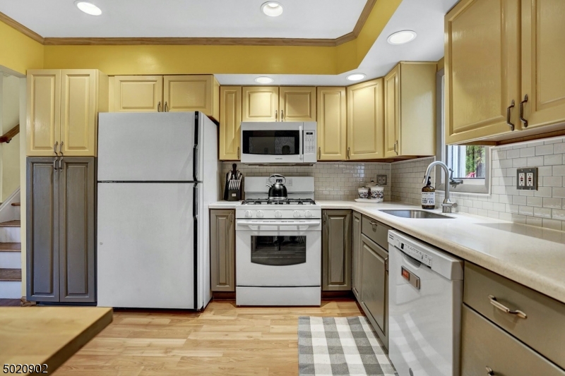 Oak Ridge - Colonia - Residential