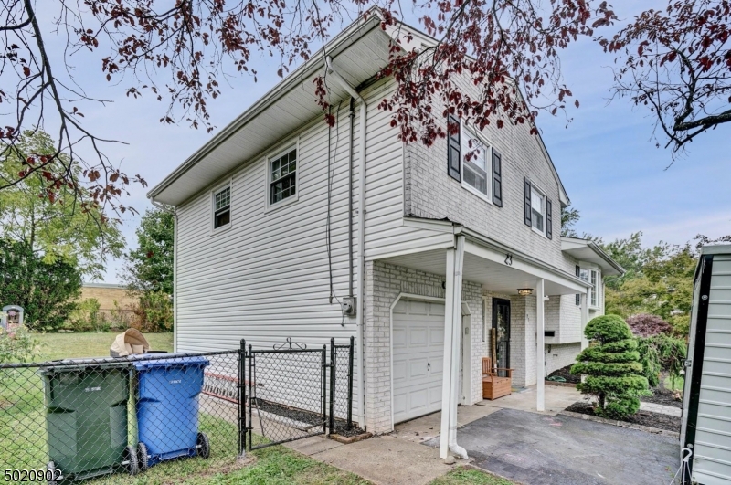 Oak Ridge - Colonia - Residential