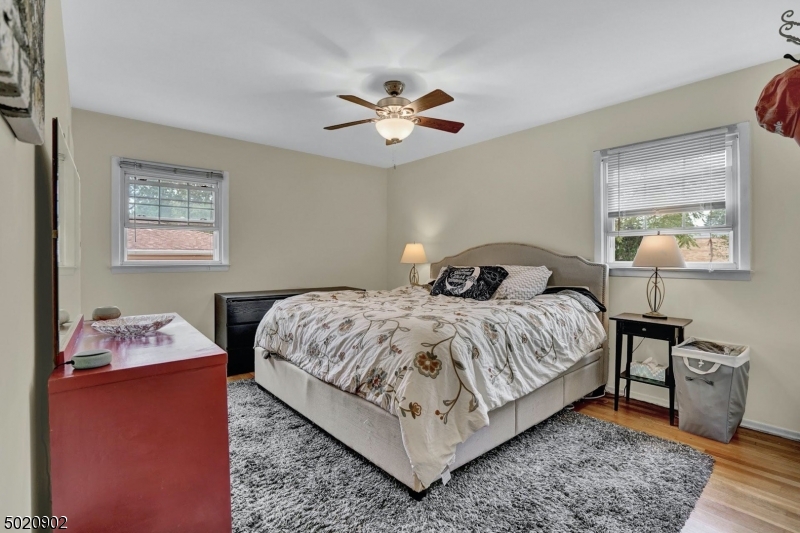 Oak Ridge - Colonia - Residential