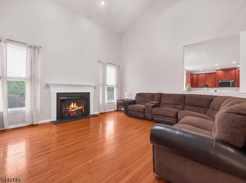 Hunterdon Crossing - Residential