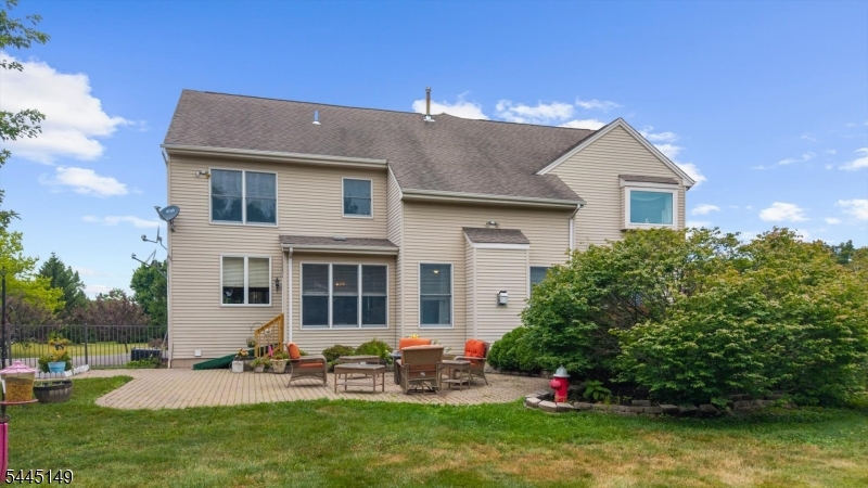 Hunterdon Crossing - Residential