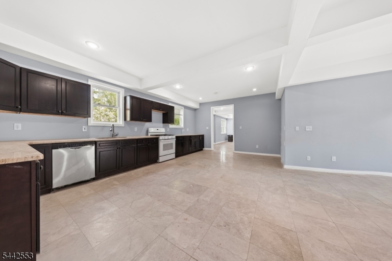 Old Colony Land Co/Elmore - Residential Income