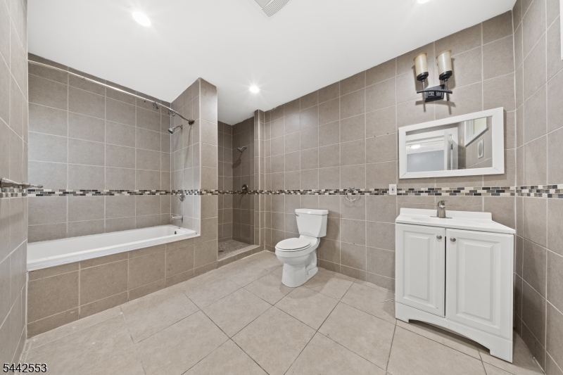 Old Colony Land Co/Elmore - Residential Income