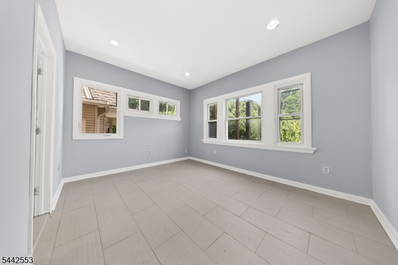 Old Colony Land Co/Elmore - Residential Income