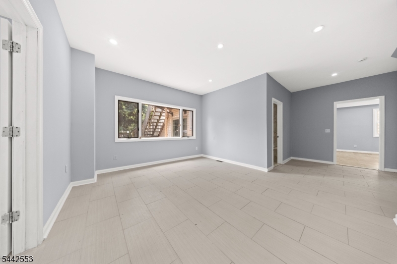 Old Colony Land Co/Elmore - Residential Income