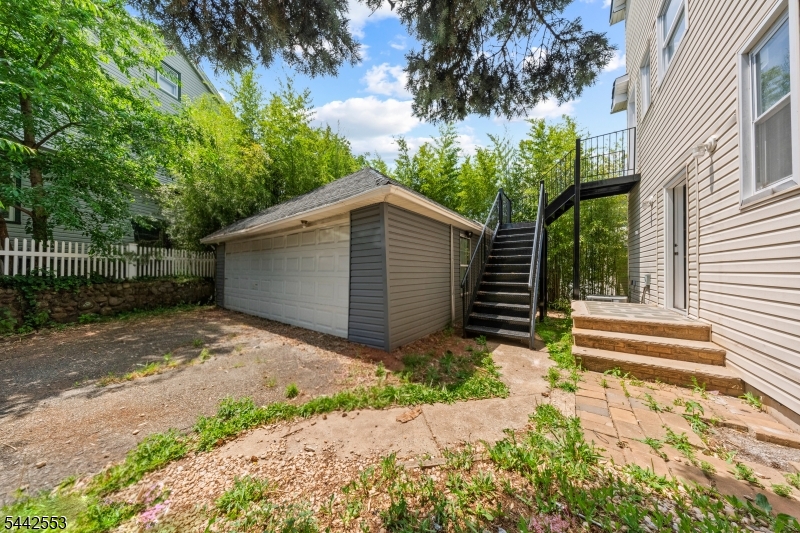 Old Colony Land Co/Elmore - Residential Income