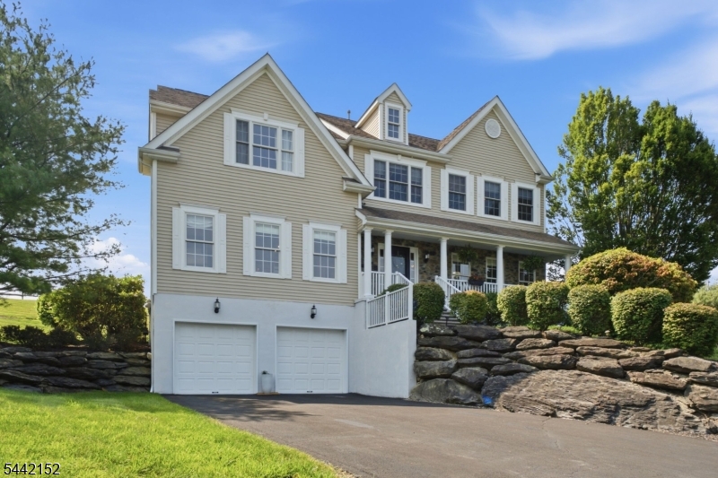 BEAR BROOK - Residential