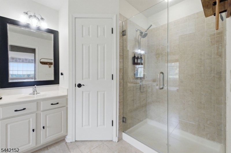 BEAR BROOK - Residential