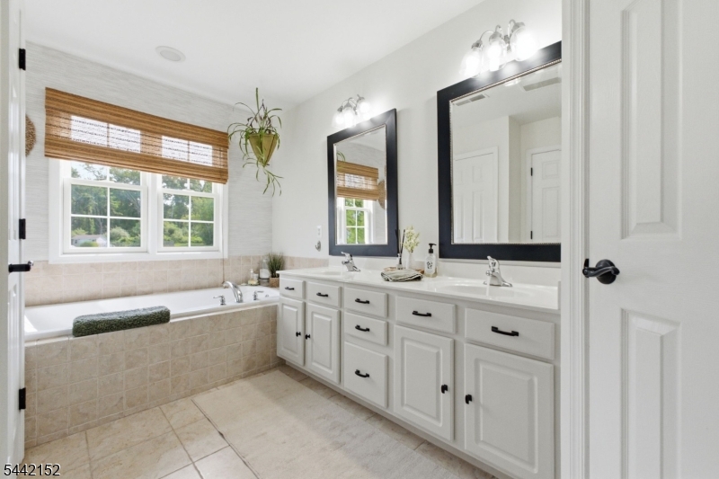 BEAR BROOK - Residential