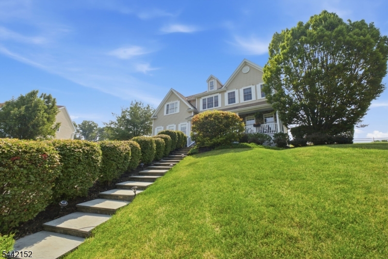 BEAR BROOK - Residential