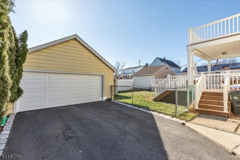 Sunny Side - Residential