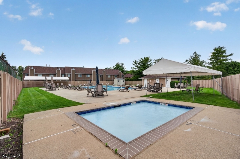 Castle Ridge - Residential