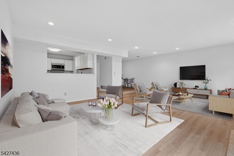 Castle Ridge - Residential