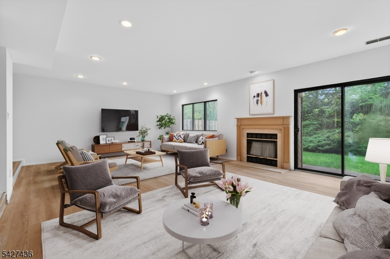 Castle Ridge - Residential