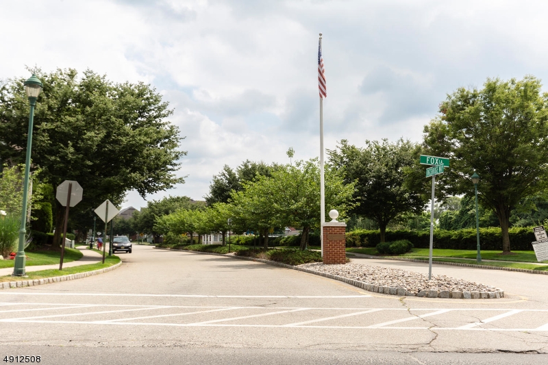 Franklin Crossing - Mahwah - Residential