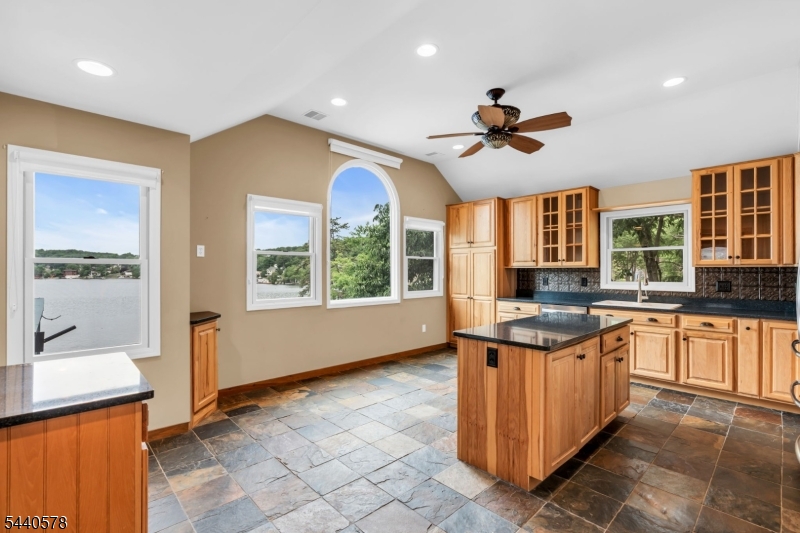 Pine Tree Point - Residential