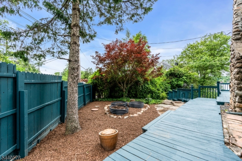 Pine Tree Point - Residential