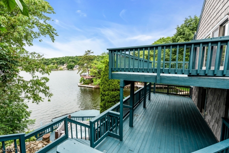 Pine Tree Point - Residential