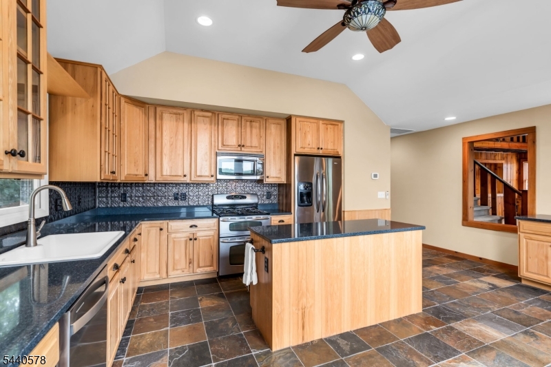 Pine Tree Point - Residential