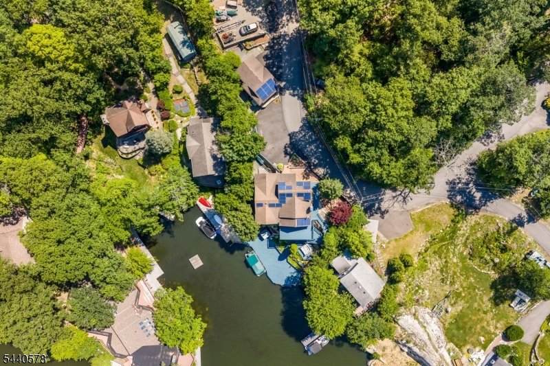 Pine Tree Point - Residential