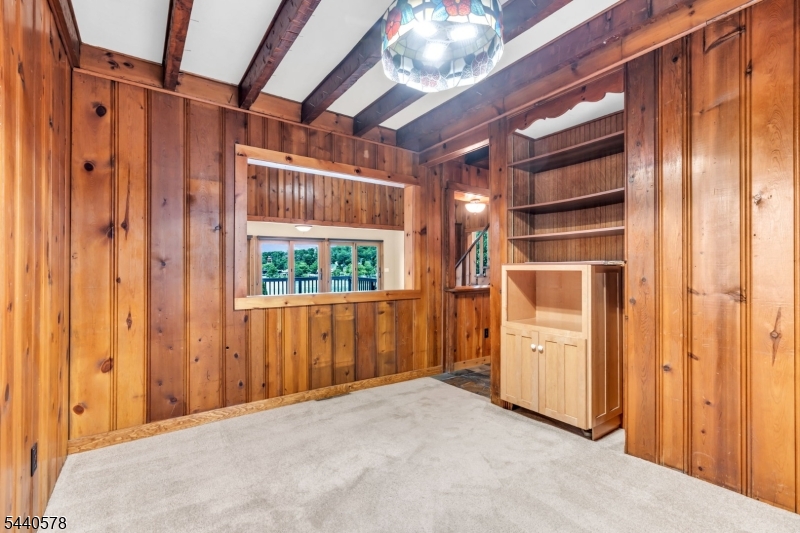 Pine Tree Point - Residential