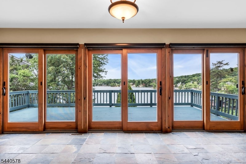 Pine Tree Point - Residential