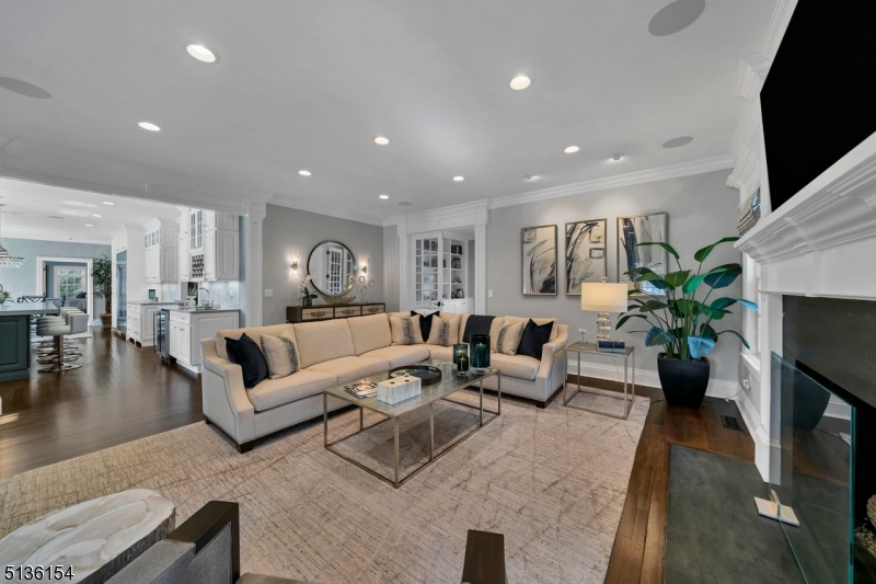 Upper Washington - Residential