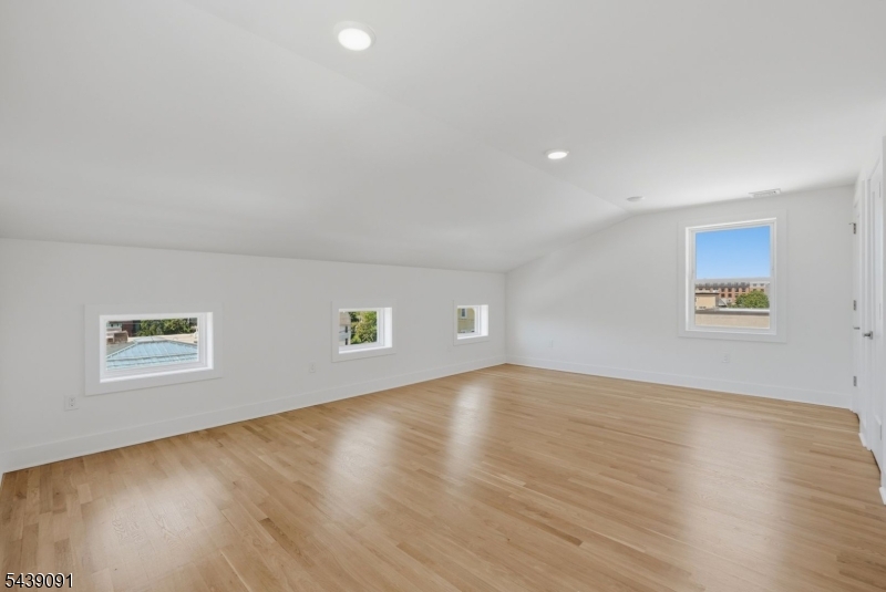 Downtown - Residential Lease