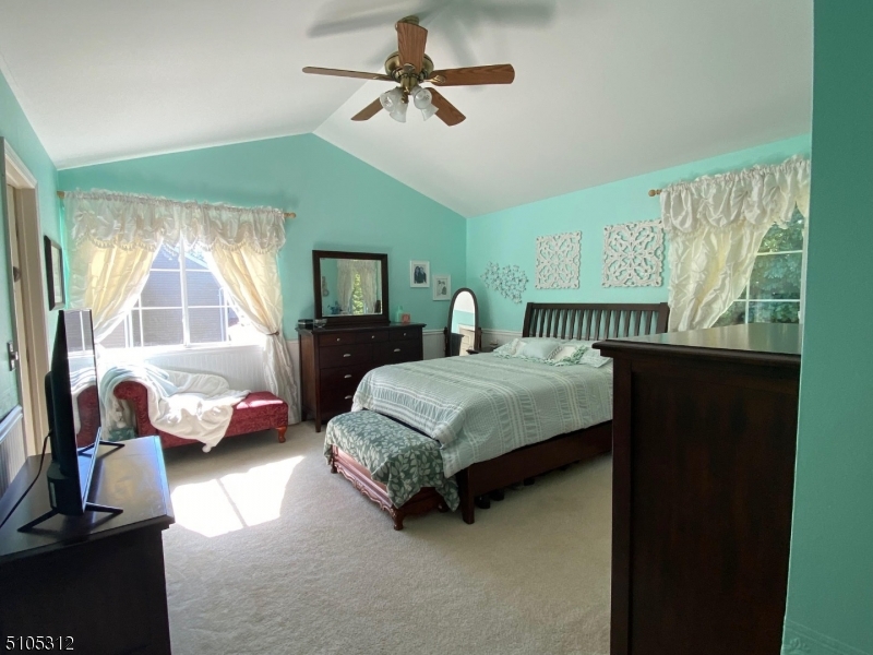 Country Oaks - Residential