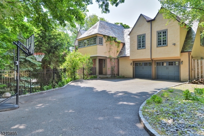 Estate Section - Residential