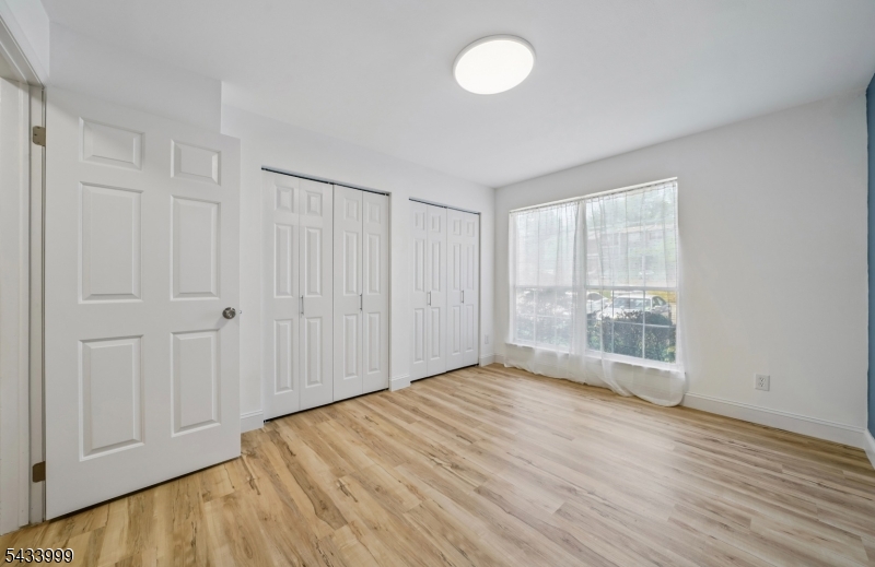 Woodland Hills - Residential