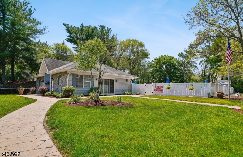 Woodland Hills - Residential