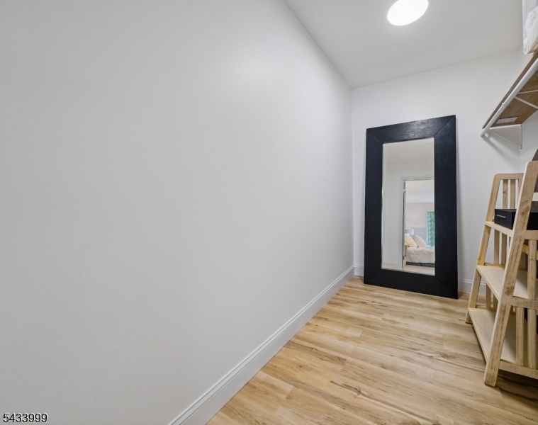Woodland Hills - Residential