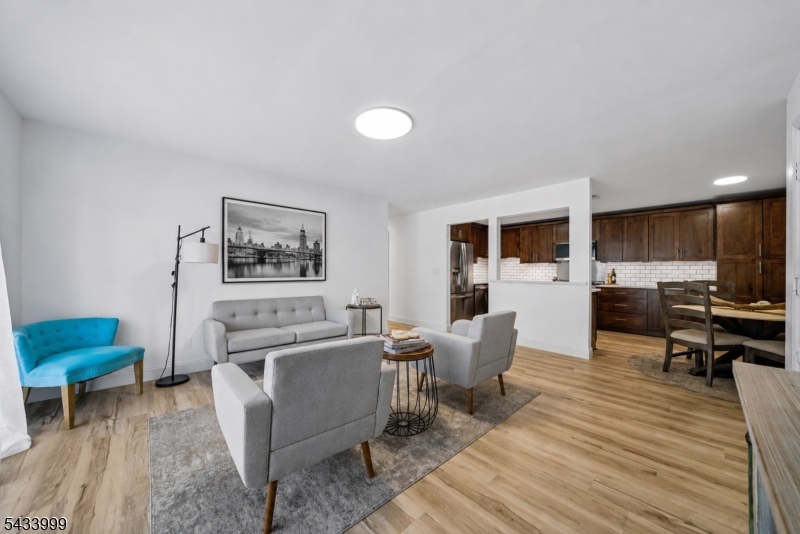 Woodland Hills - Residential