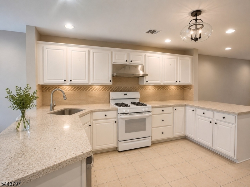 Twin Pines - Residential
