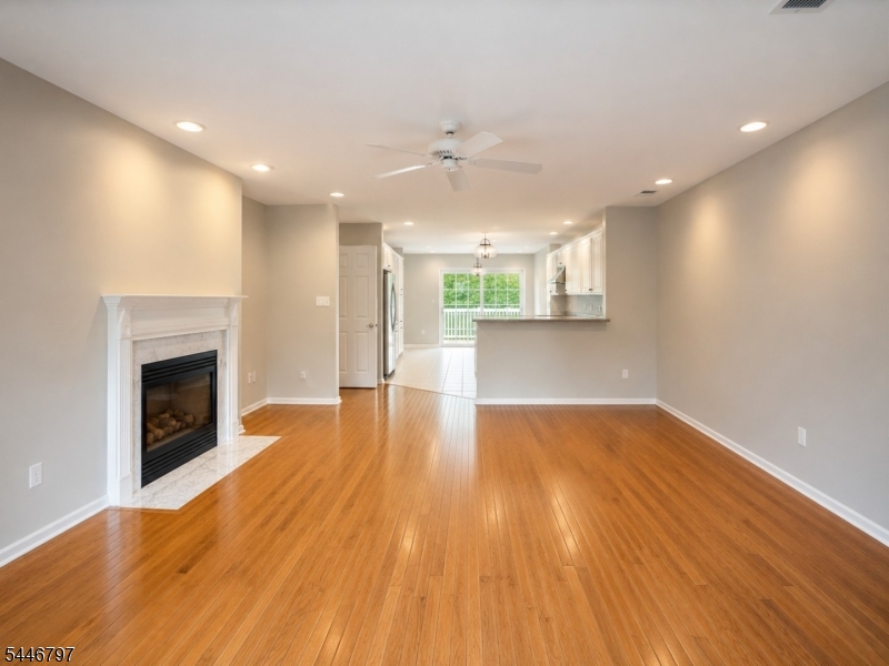 Twin Pines - Residential