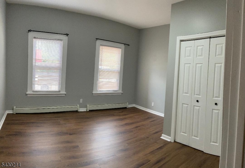 North avenue section - Residential Income