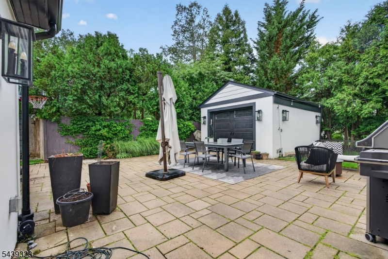 Knollwood - Residential