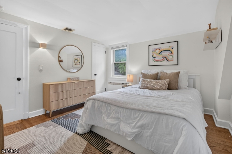 Knollwood - Residential