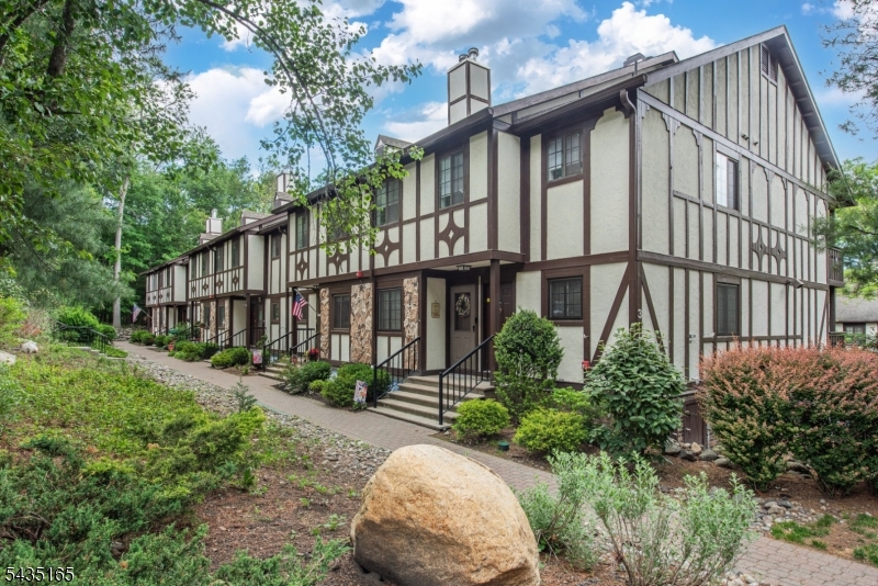 Ridge Gardens - Residential
