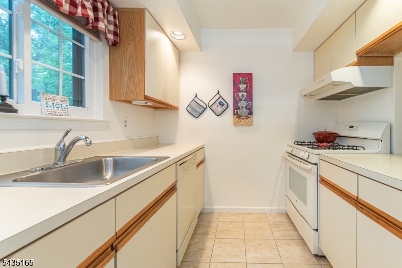 Ridge Gardens - Residential