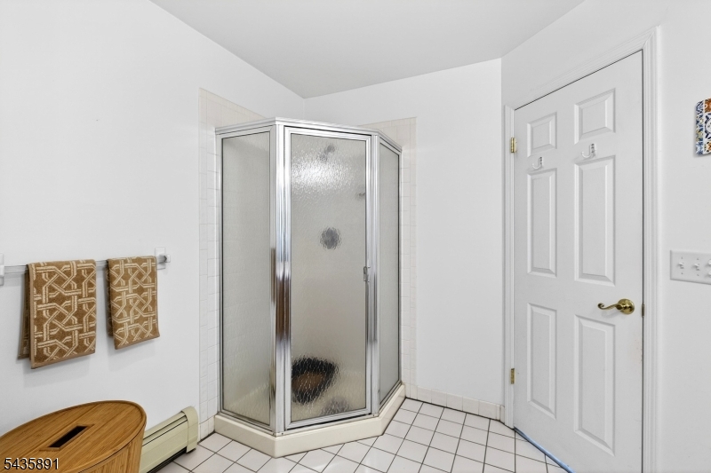 Colonial Oaks - Residential