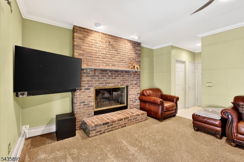 Colonial Oaks - Residential
