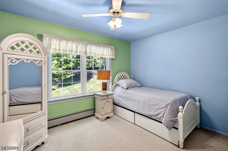 Colonial Oaks - Residential